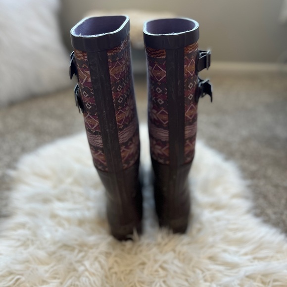 Ugg | Dark Mauve Patterned Rainboots - Picture 9 of 11